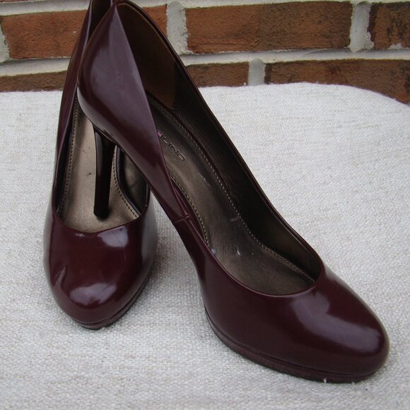 Bandolino Shoes - Bandolino burgundy patent leather platform round toe stiletto pumps, size 8.5